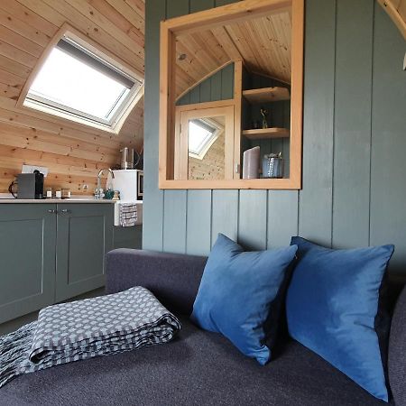 Odli Glamping - Luxury Glamping Pod Villa Welshpool Bagian luar foto